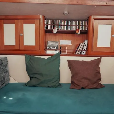 Cozy Marina Sleepaboard - Sail Away * Lisbona