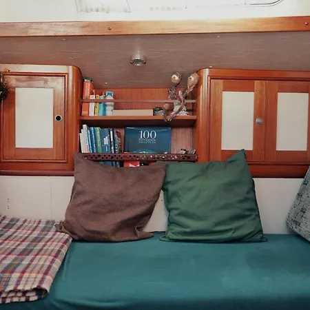 ספינת מלון Cozy Marina Sleepaboard - Sail Away ליסבון